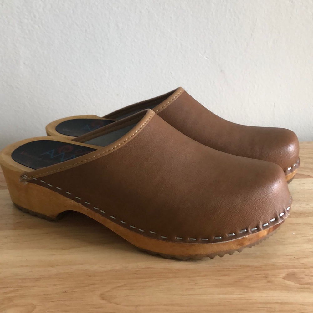 World of Clogs Toffeln Classic Cognac Clog